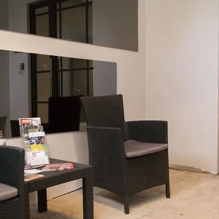 Smartappart Grusse מלון דירות 3*