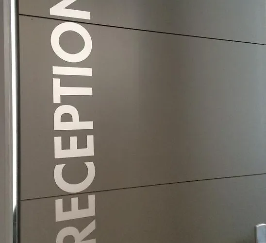 Smartappart Grusse 3* Καν