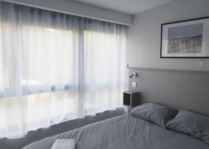 Smartappart Grusse 3* Καν